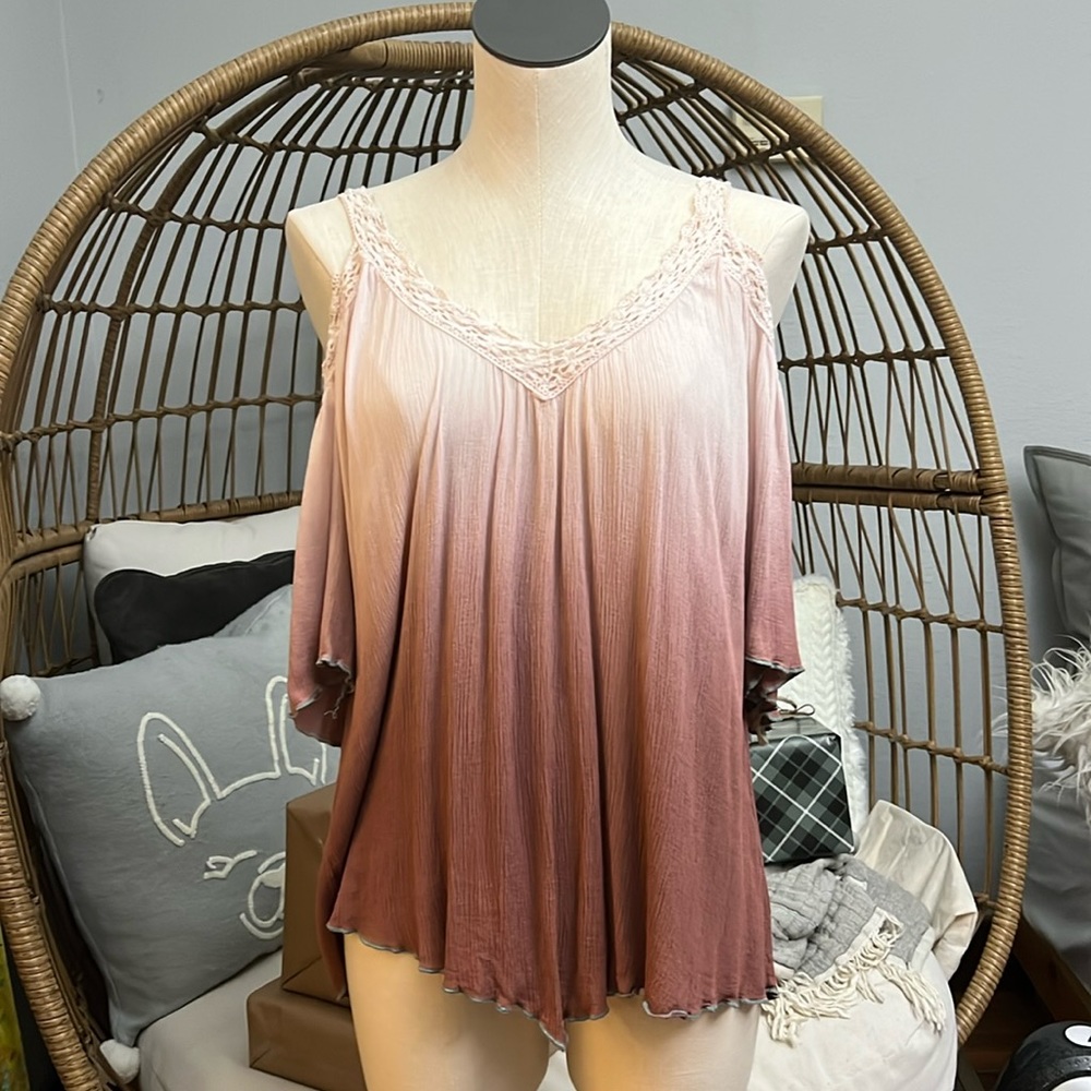 Women’s Buckle BKE Open Shoulder Top